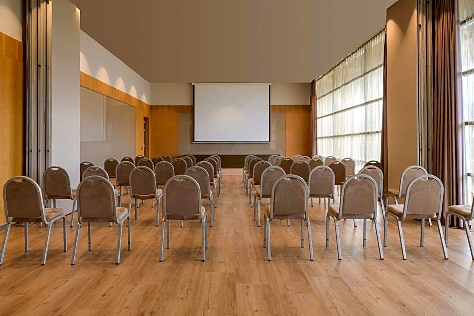 AC Hotel by Marriott Diagonal L´Illa
