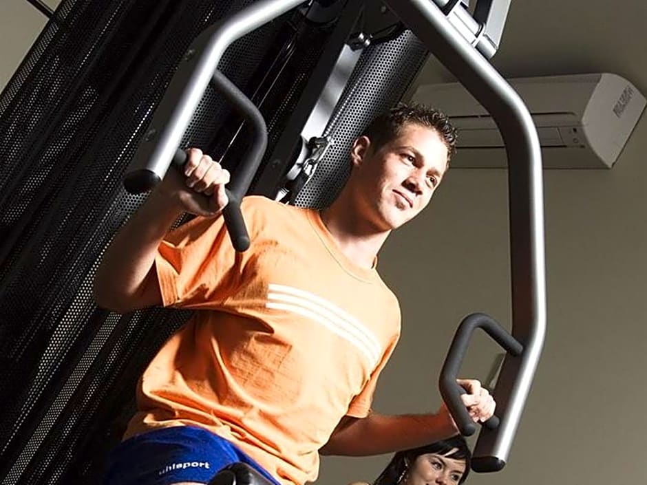 Pacific Suites Canberra