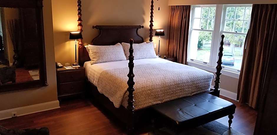 Crown Mansion Boutique Hotel & Villas