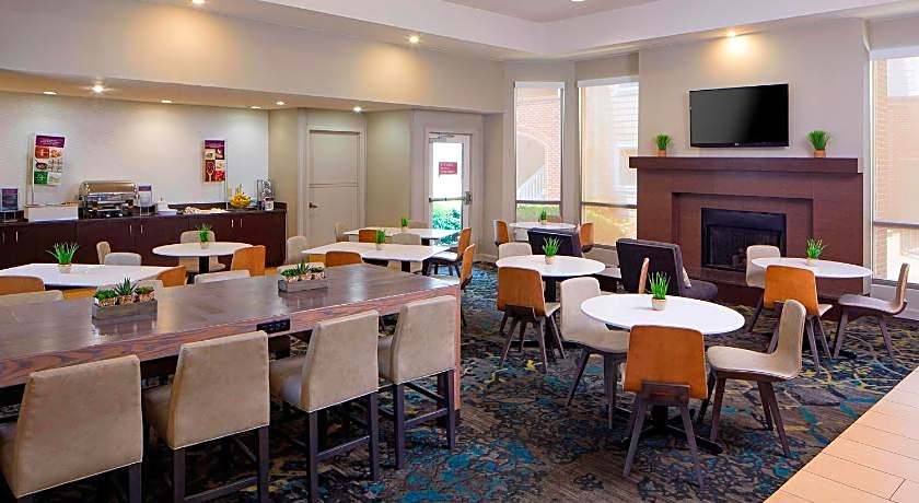 Residence Inn by Marriott Atlanta Airport North/Virginia Avenue