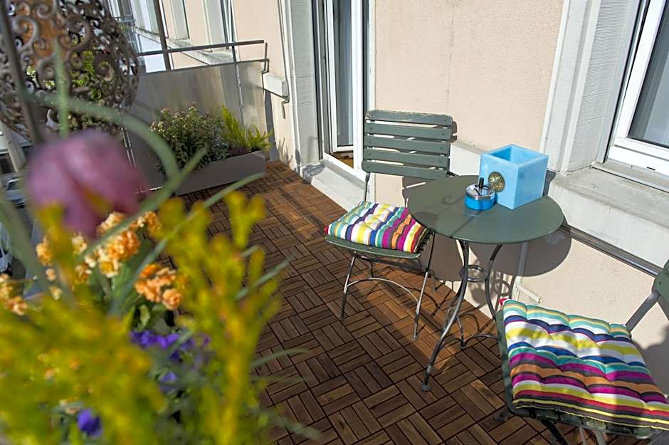 Boutique Hotel NI-MO