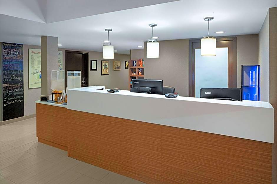 Microtel Inn & Suites By Wyndham Kirkland Lake