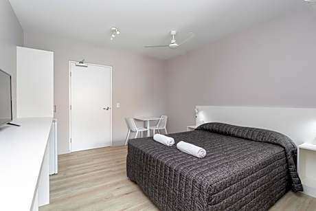 Family Interconnecting Room with Two Bathroom (Parking subject to availability)