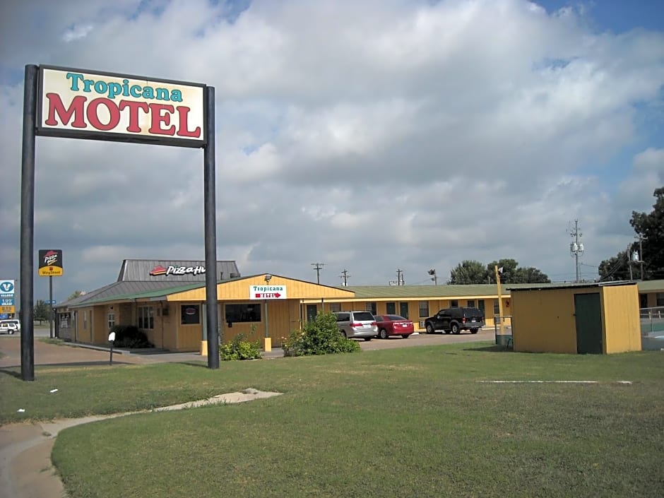 Tropicana Motel Bastrop