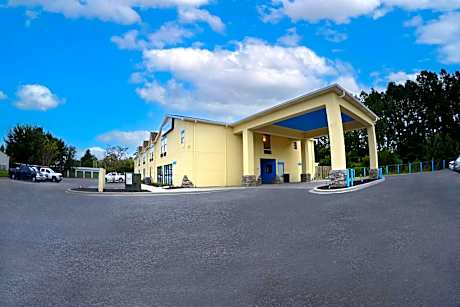 Coastal Comfort Hotel