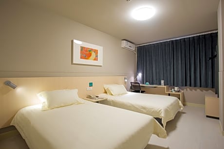 Business Twin Room A