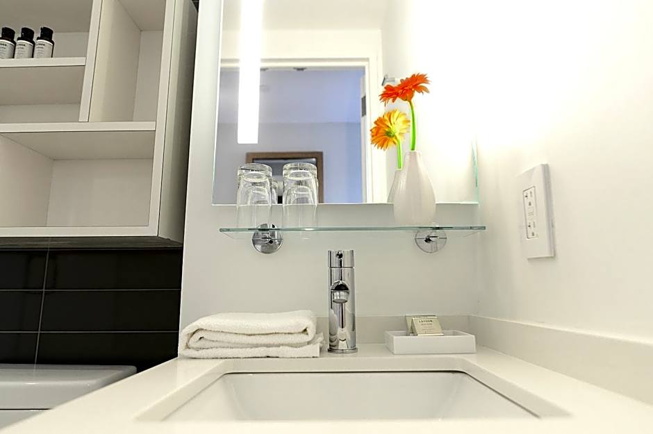 Edge Hotel Washington Heights