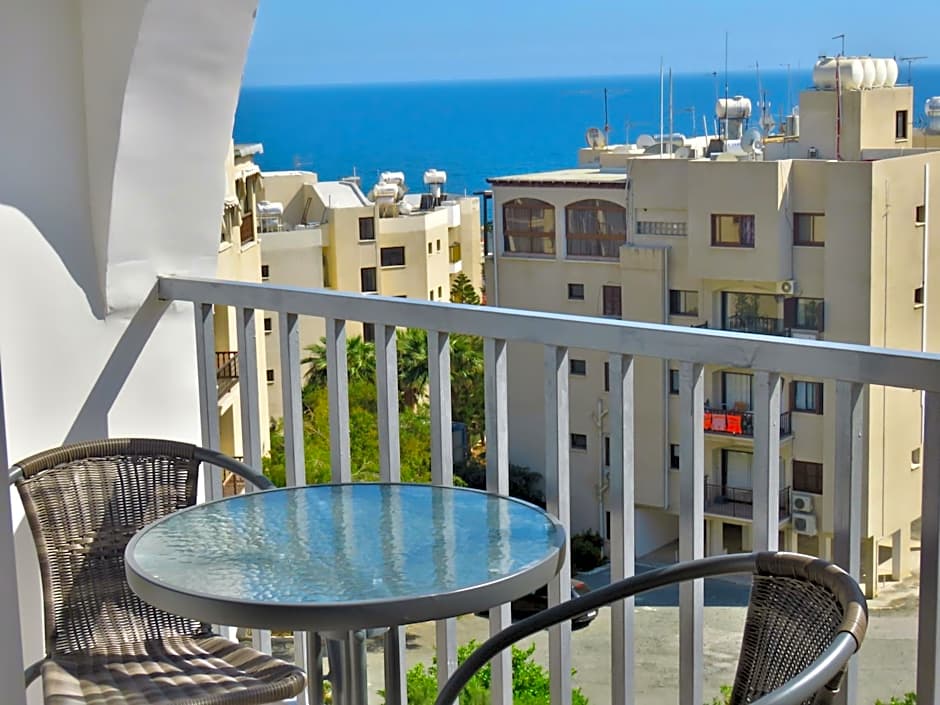 Polyxeni Hotel Apartments