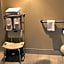 Quality Inn & Suites Brooks Louiville South