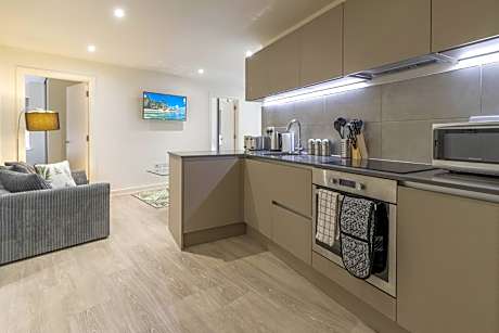 OPP Exeter – 11 Linacre House - Modern Living in the heart of a historic city