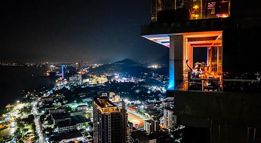 Oakwood Hotel & Residence Sri Racha