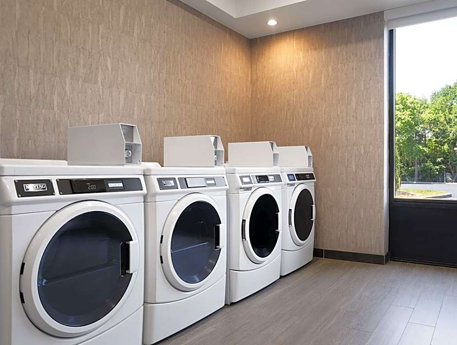 Home2 Suites by Hilton Indianapolis - Keystone Crossing