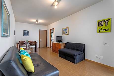 Apartment with Mountain View