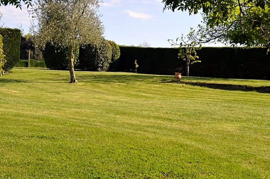 Logis de Chenac - Chambres et table d'hôtes