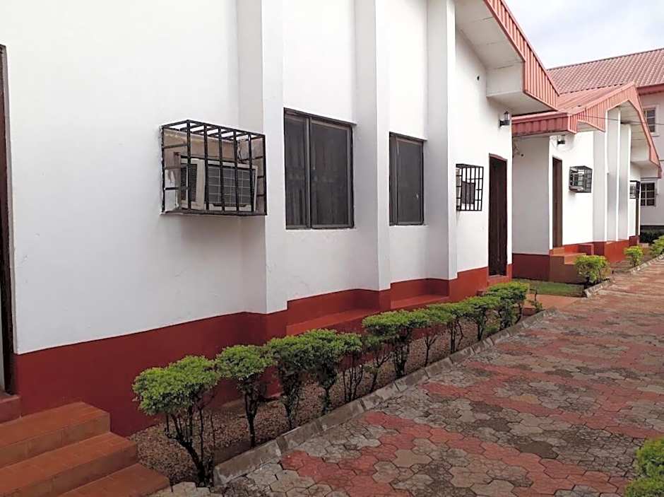 Filbon Hotel & Gardens