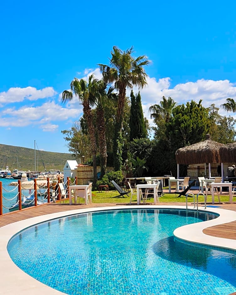 Port Alacati Hotel