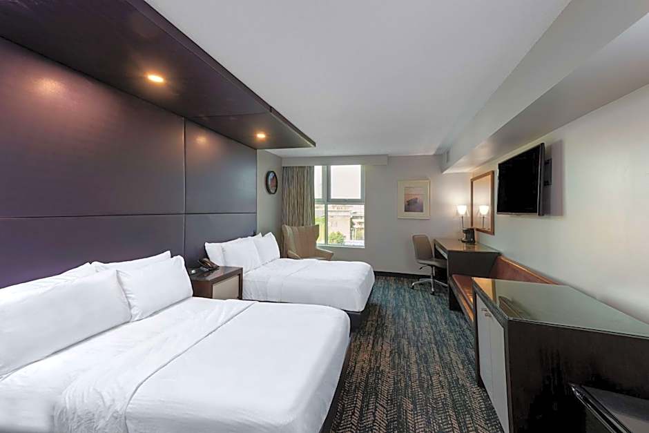 41 Lakefront Hotel, Trademark Collection by Wyndham