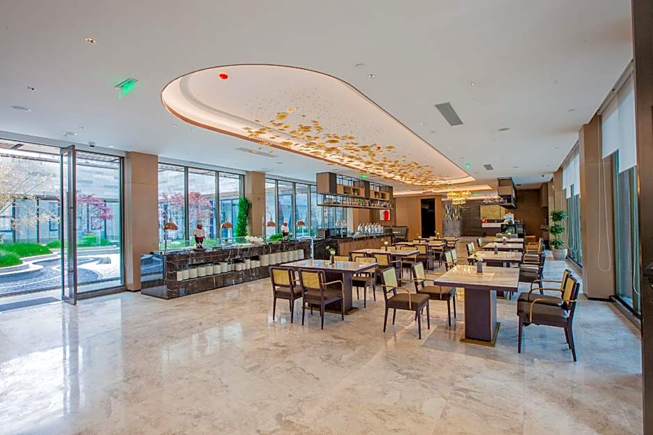 Ramada by Wyndham Luoyang Downtown