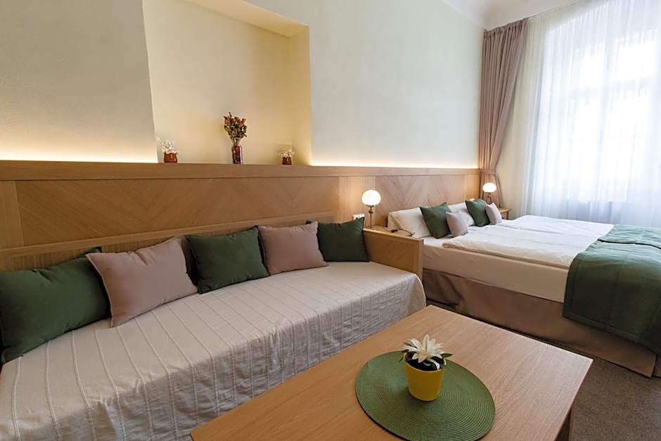 Karlova 25 Apartments