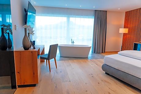 Deluxe Junior Suite