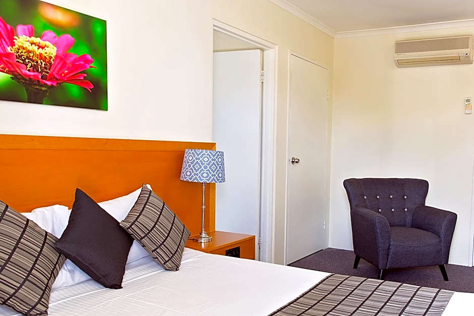 White Lace Motor Inn