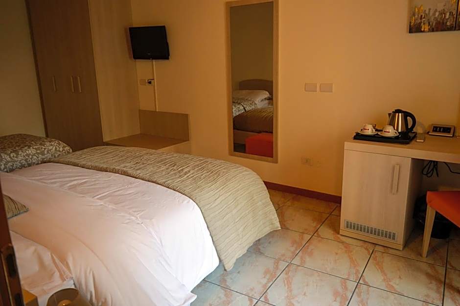 Foto 1 daripada 23 — Triple Room