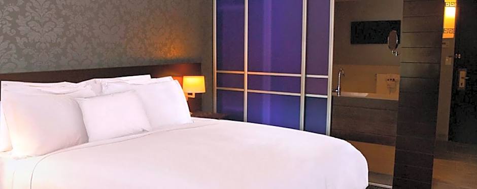 The Royal Regency Hotel