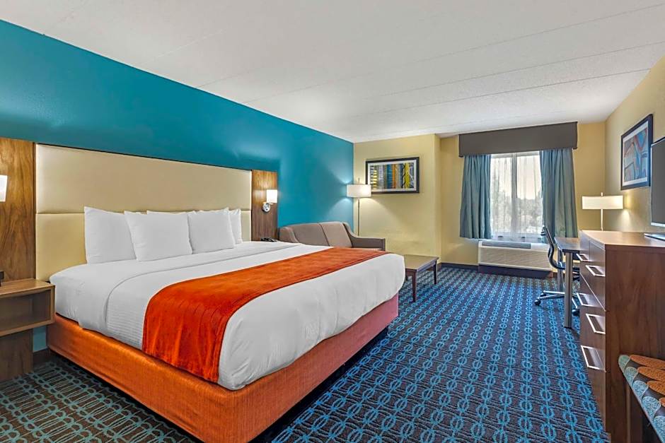 Best Western Plus North Shore Hotel