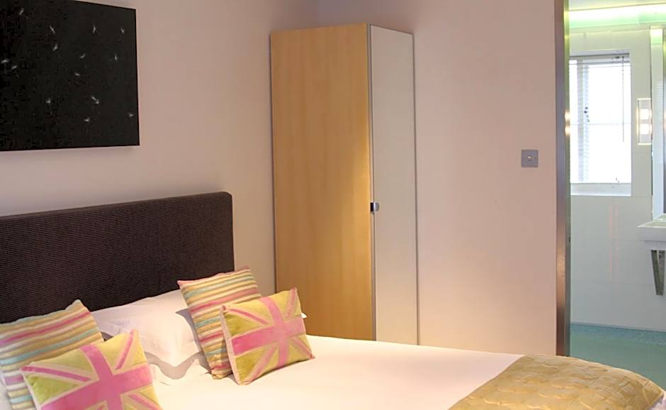 The Bell Inn Hotel