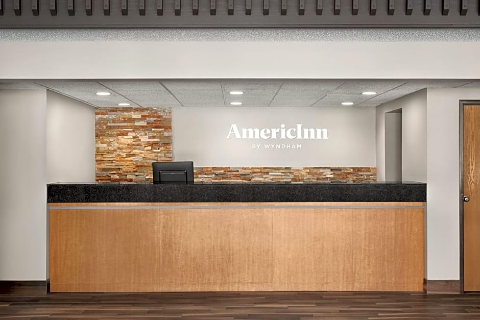 AmericInn by Wyndham Fergus Falls - Conference Center