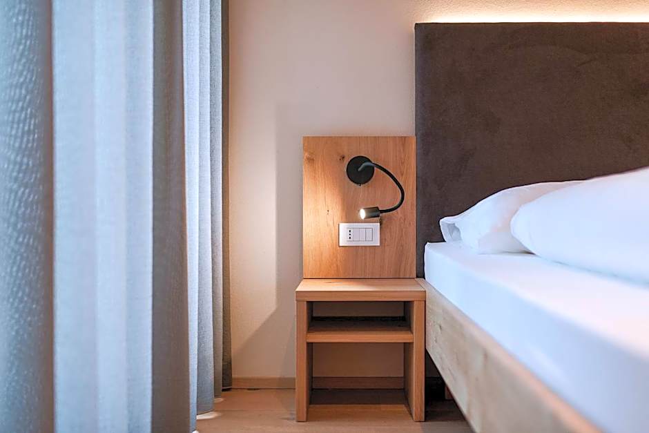 Aparthotel Abiná Lana Höhe