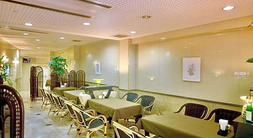 Okayama Ekimae Universal Hotel