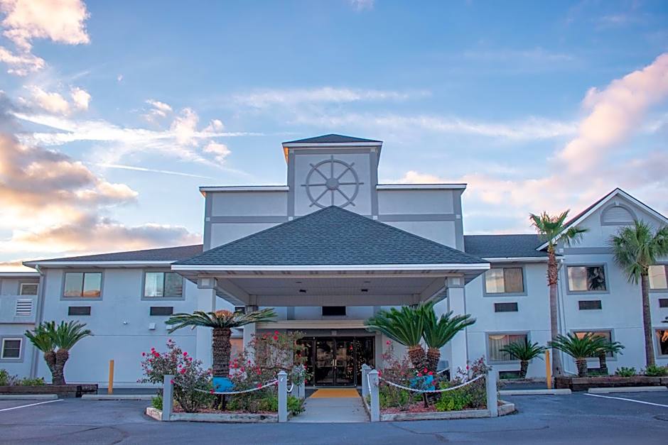 Admiral's Inn on Tybee Island