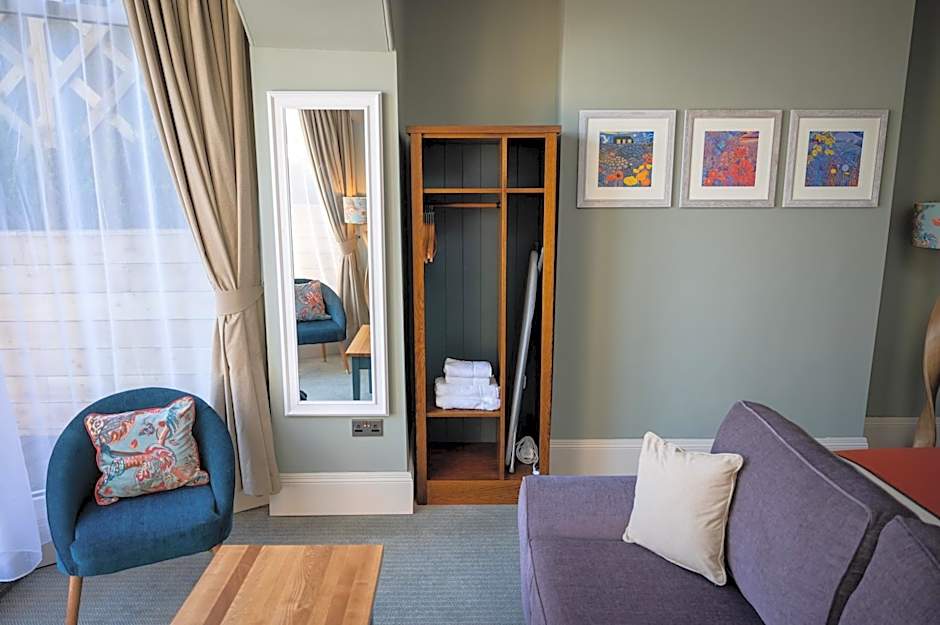 Victoria Hotel by Chef & Brewer Collection