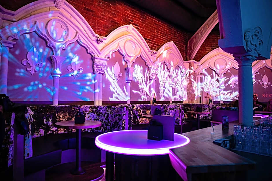 Burg Rooms - 24h Self-Check-in