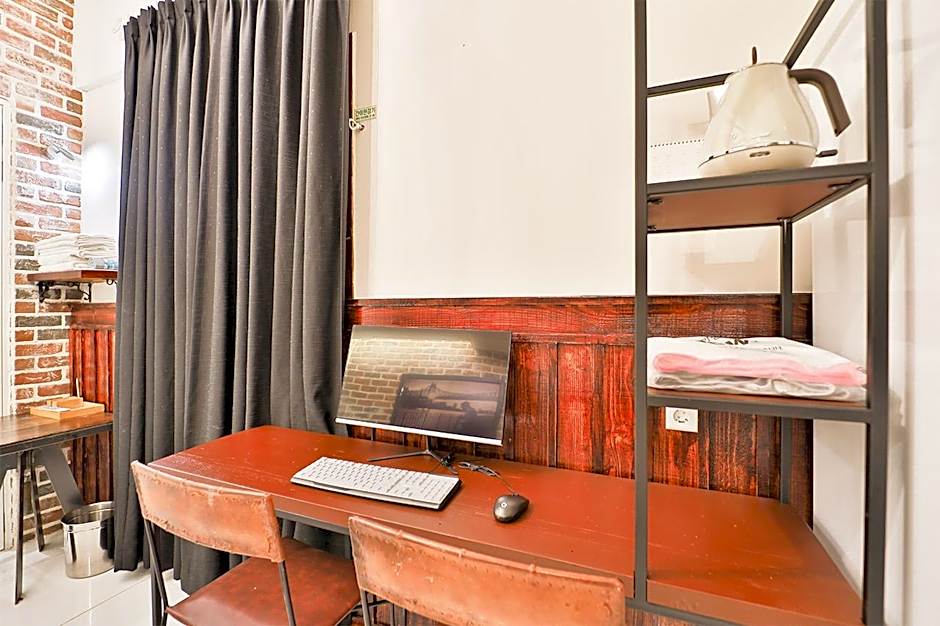 February Boutique Hotel Hwanggeum