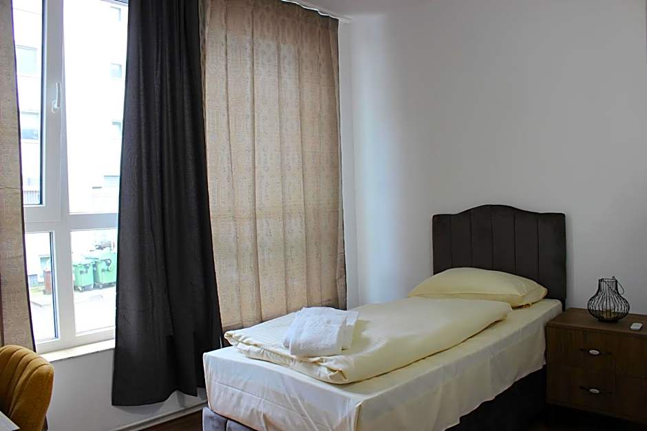 HR RoomS