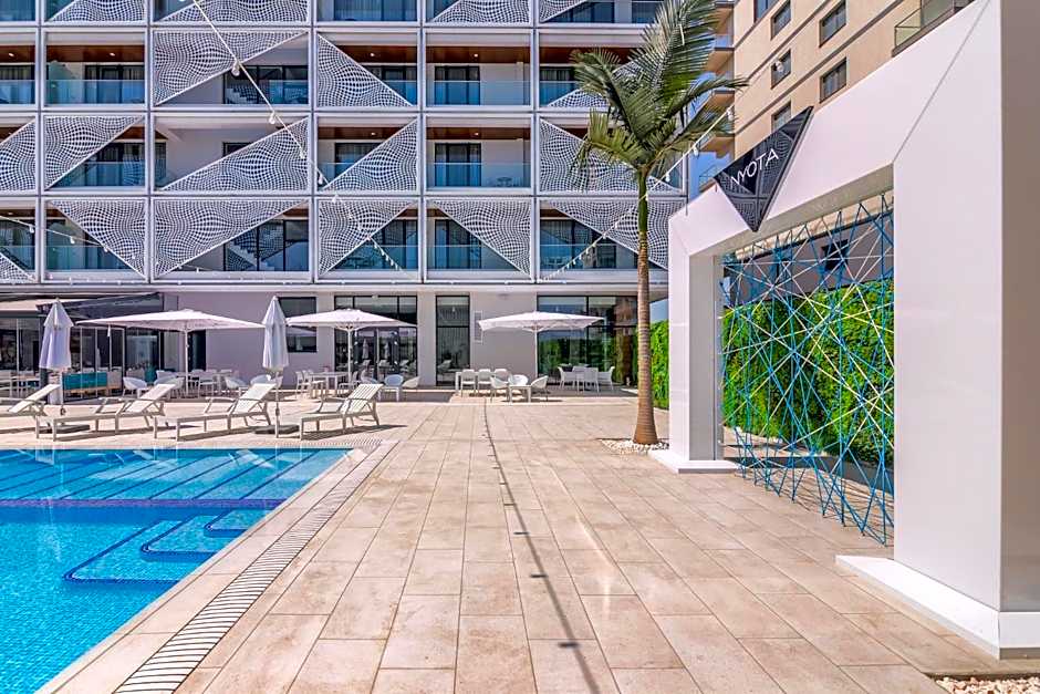 Nyota Hotel & Conference Center