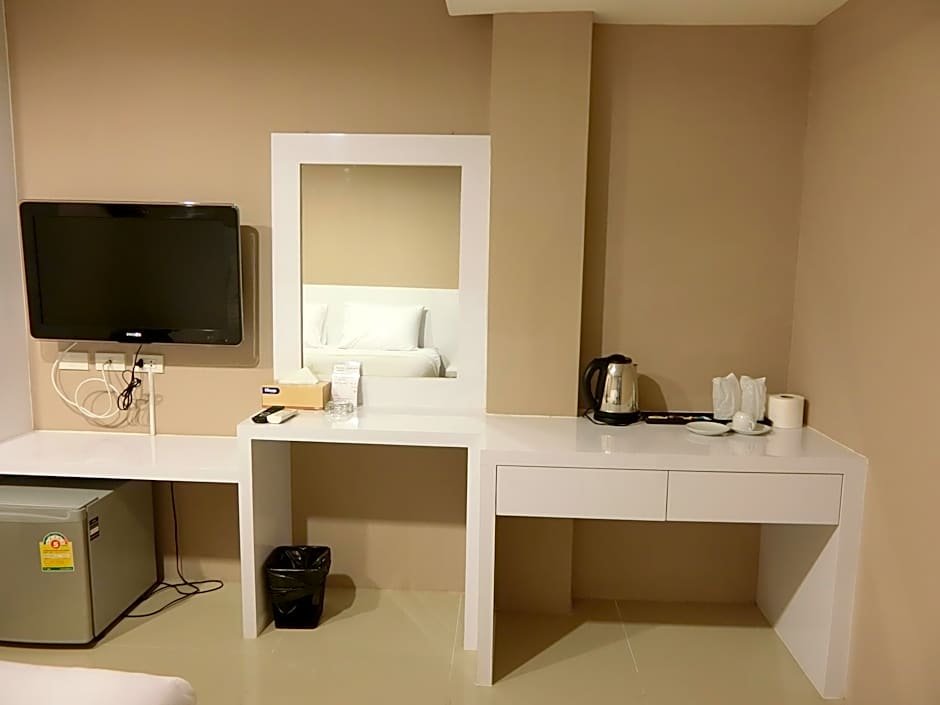 crystal suites pattaya