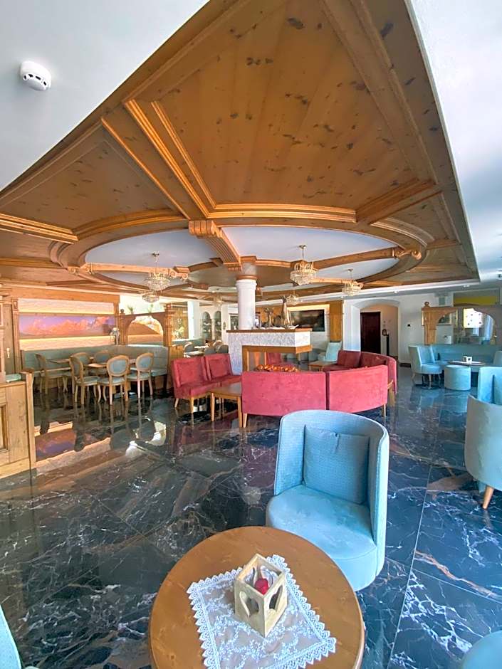 Family Hotel La Perla