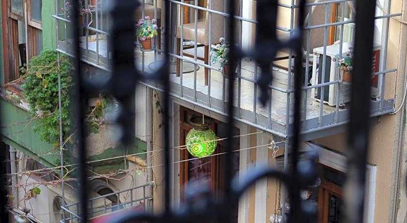 Chambers of  the Boheme