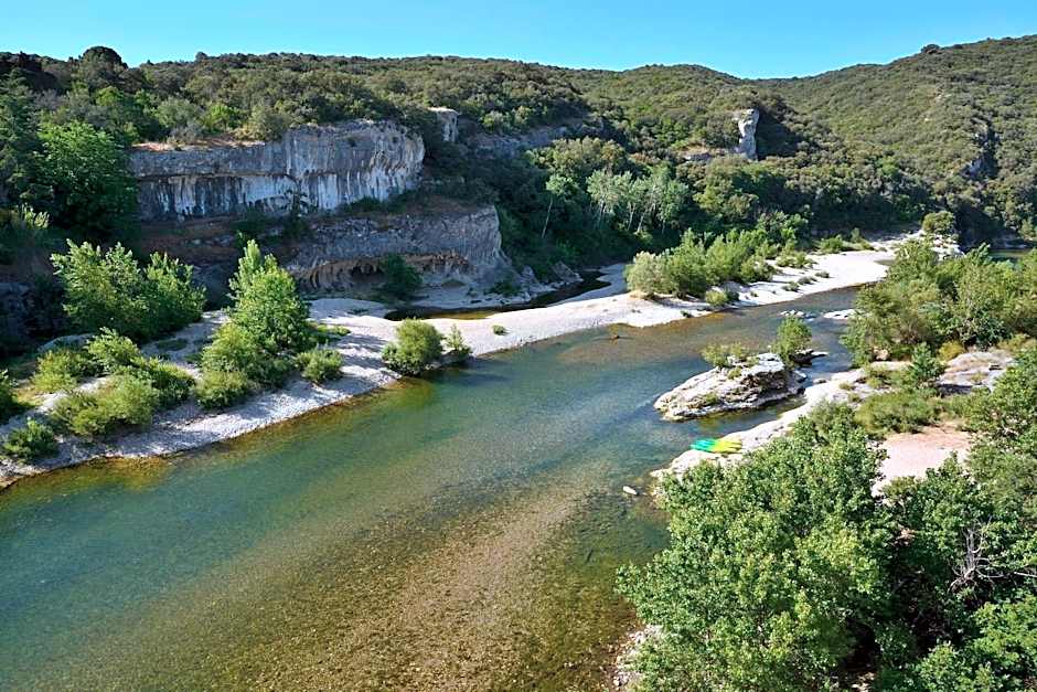 Hotel Restaurant Le Gardon - Pont du Gard