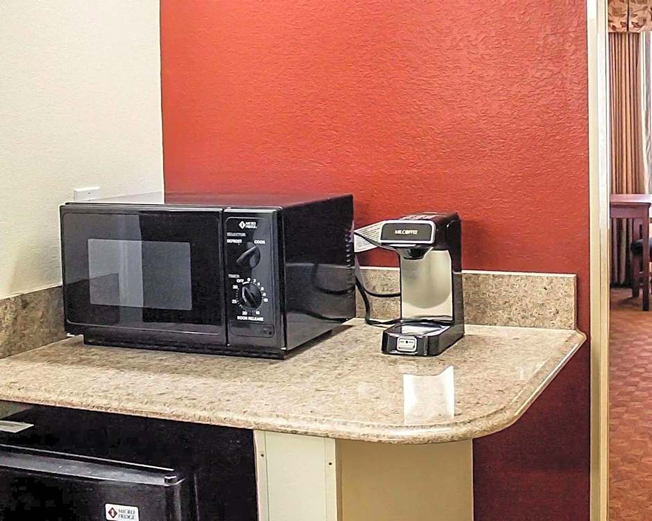 Quality Inn Lima Northeast