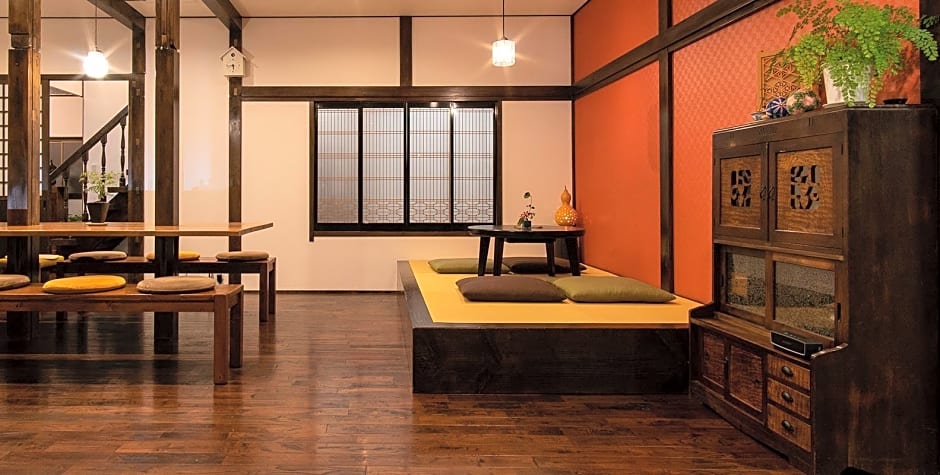HOSTEL MICHIKUSA-YA