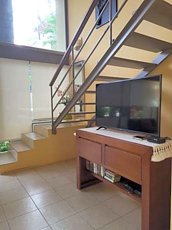 Gorgeous Open Concept Apartment