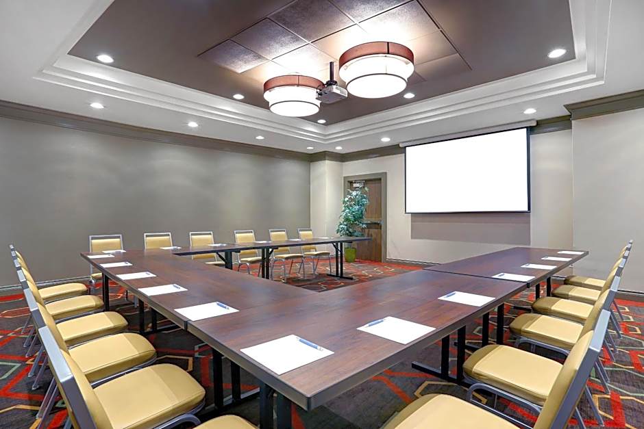 Wyndham Grand Fallsview Hotel