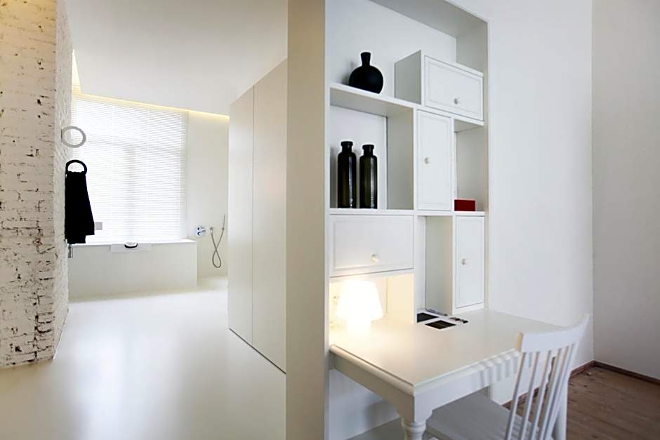 Maison Nationale City Flats & Suites