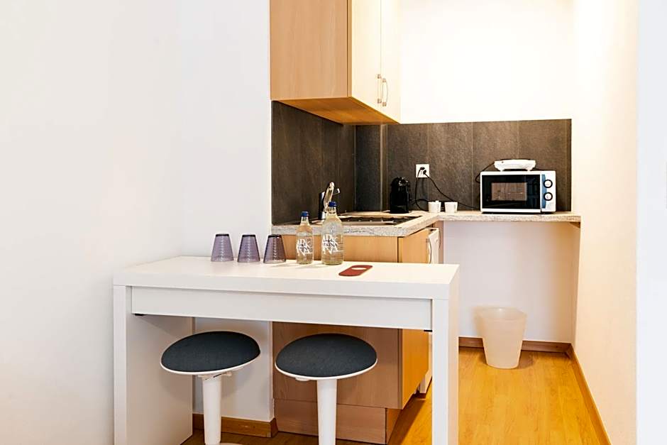 Hôtel Restaurant La Croix Verte Vich