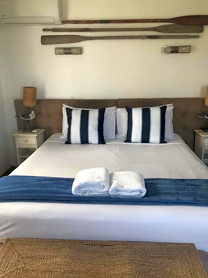 Golden Sands on the Beach - Absolute Beachfront Apartments