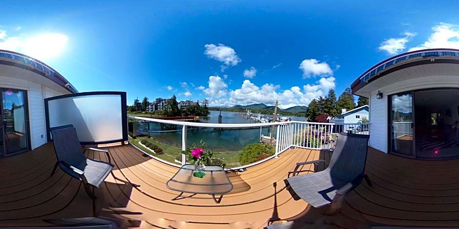 Bayshore Waterfront Inn